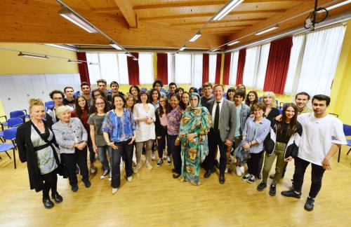 Foto di gruppo ( con le classi 4A Liceo Scienze applicate e 4C Liceo scienze umane, Istituto R.M. Adelaide, Aosta)