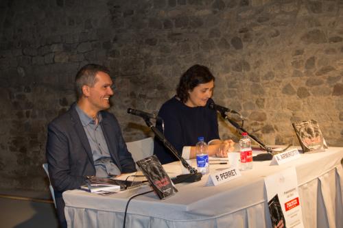 Un momento della presentazione con l'autore Patrik Perret e l'archeologa Alessandra Armirotti