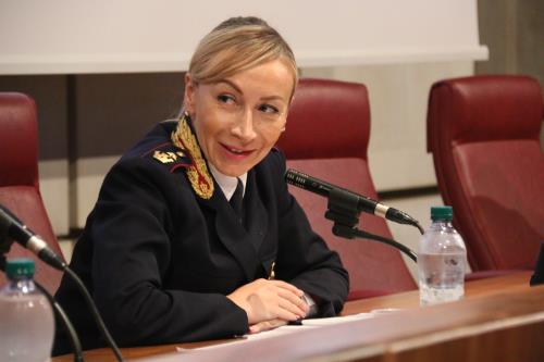 Intervento del dirigente della Squadra mobile della Questura di Aosta, Eleonora Cognigni