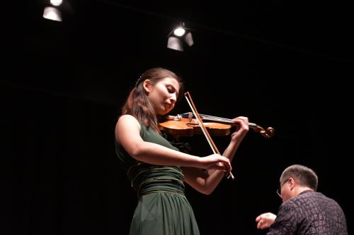 La giovane violinista Elisso Gogibedaschwili