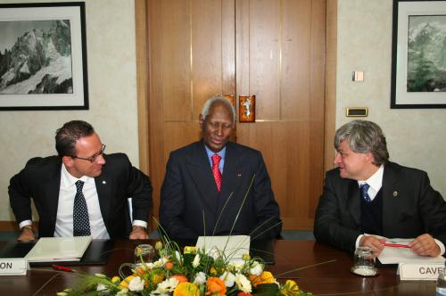 Il Segretario Diouf insieme ai Presidenti del Consiglio e della Regione