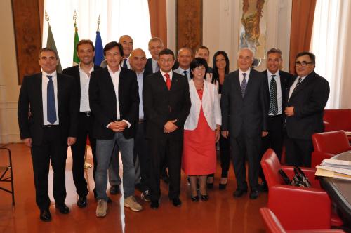 Foto di gruppo dei partecipanti alla riunione di Perugia