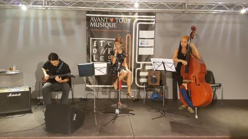 01/08/18 - "Swing Clab" avec Ylenia Mafrica (chant), Sara D'Angelo (contrebasse) et Stefano Réan (guitare acoustique)