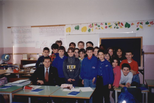 Le Président avec les étudiants de l'école primaire San Francesco d'Aoste