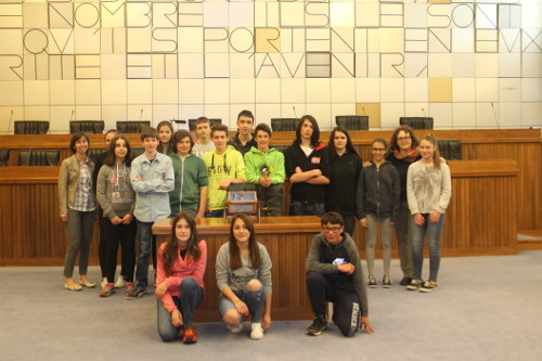 20 mai 2016 - Les étudiants de la classe troisième F de l'école moyenne Luigi Barone de Verrès