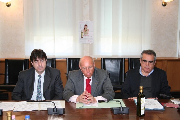 André  Lanièce (Vicepresidente del Consiglio), Alberto Cerise (Presidnete del Consiglio) e Salvatore Luberto (Presidente LILT)