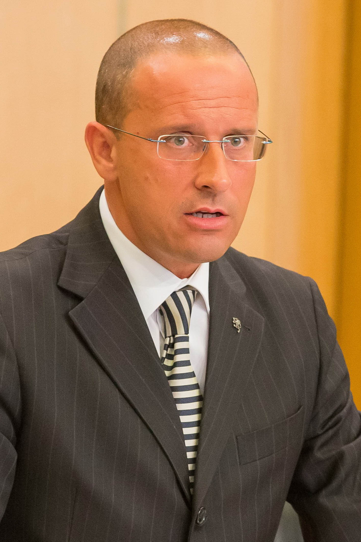 L'Assessore Ego Perron