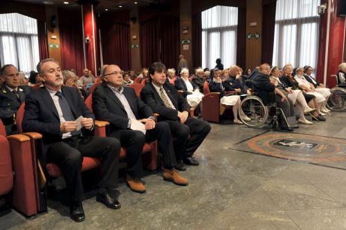 I Consiglieri regionali Andrea Rosset e Diego Empereur e il Vice Presidente del Consiglio André Lanièce fra il pubblico