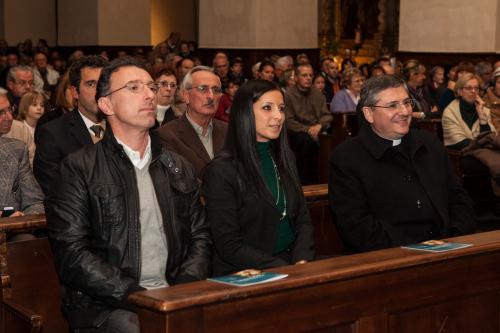 L'Assessore alla sanità Albert Lanièce, il Presidente Emily Rini e Monsignor Franco Lovignana fra il pubblico