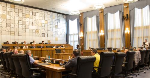 La riunione presso l'Aula del Consiglio regionale