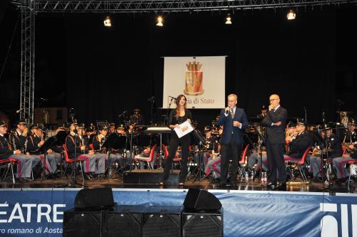L'intervento del Presidente del Consiglio, Andrea Rosset. Con lui, il Questore di Aosta, Pietro Ostuni