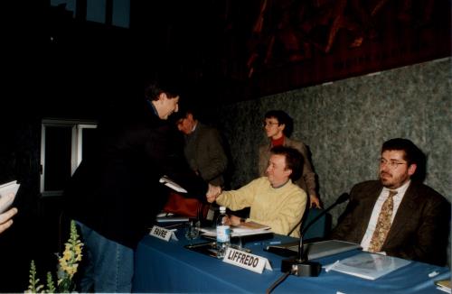 Ringraziamenti del Consiglio Valle a Fabrizio Favre, giornalista e moderatore della conferenza