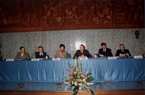 I relatori - Pellerin (Ospedale di Legnano) Ardissone (Usl VdA) Cerioli (Gruppo valdostano Bioetica) Louvin (Presidente del Consiglio regionale) Picozzi (UniVarese) Cattorini (UniVarese)