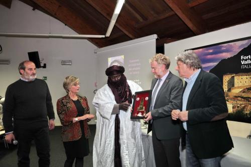 Un momento dell'incontro nella Sala Olivero del Forte di Bard (Truchet H., Ronc M.C., Oumarou, Vesan L., Fassio W. )