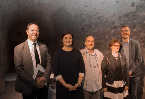 Il Vicepresidente del Consiglio regionale, Luca Distort, l'archeologa Alessandra Armirotti, l'editore Ennio Pedrini, la giornalista Ezia Bovo, curatrice della prefazione del libro e l'autore Patrik Perret
