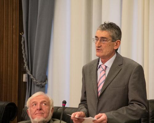Il Consigliere Livio Perron dopo aver prestato il giuramento