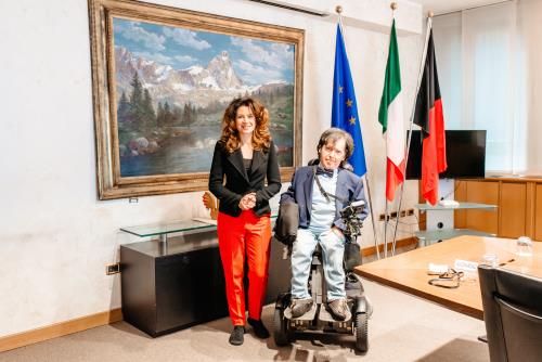 Il Presidente del Consiglio Valle, Alberto Bertin con Kata Tutto