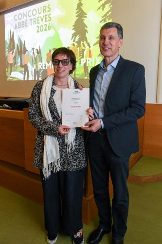 Une attestation de participation a été remise à Odette Favre