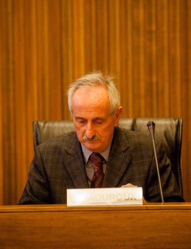Il Consigliere Renato Praduroux durante i lavori