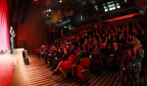 L'avvio della serata dedicata all'inaugurazione