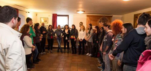 I ragazzi si incontrano nella struttura di accoglienza di la Cure de Chevrot a Gressan