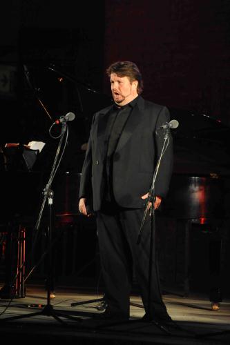 Il baritono valdostano Federico Longhi 