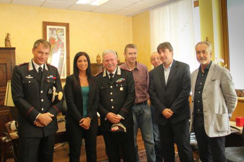 Foto di gruppo con l'Ufficio di Presidenza del Consiglio