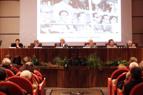 I relatori moderati dal coordinatore della redazione de "Le Travail-Il Lavoro", Davide Avati (primo da sinistra)