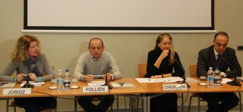 La presentazione del volume monografico "Priod, La forma del senso".
Da sinistra: Daria Jorioz (dirigente attività espositive dell'Assessorato istruzione e cultura), il Consigliere segretario David Follien, Laura Cherubini (docente di storia dell'arte contemporanea presso l'Accademia di belle arti di Brera) e l'artista Priod