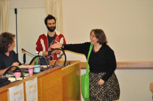 Cinzia Beccaceci riceve il premio