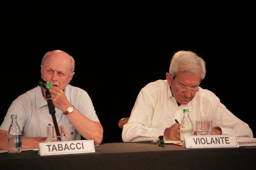 Bruno Tabacci (a sinistra), deputato dell'UDC, e Luciano Violante (a destra), coordinatore dell'associazione Italiadecide