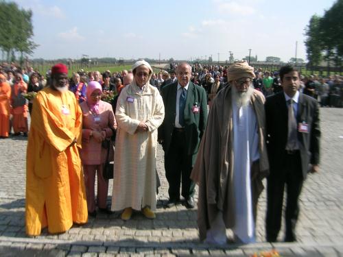 L'omaggio delle religioni del mondo