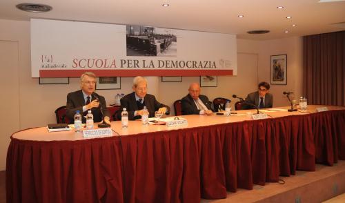 Il tavolo dei relatori