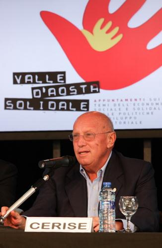 Il Presidente del Consiglio presenta l'iniziativa