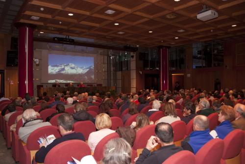 Il folto pubblico presente in sala