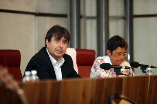 Il Vicepresidente del Consiglio André Lanièce con la scrittrice Serenella Venturini, che ha condotto la serata