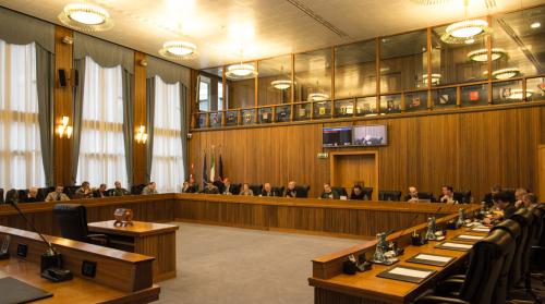 Un momento della riunione svoltasi nell'aula consiliare