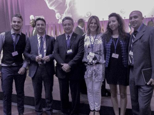 La delegazione del Consiglio composta da Marco Viérin, Chantal Certan, Stefano Borrello e Laurent Viérin, insieme ai due giovani che hanno partecipato al Parlement francophone des jeunes, Claire Marguerettaz e Emile Gorret