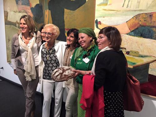 La Consigliera segretario Chantal Certan (prima da sinistra) in una foto di gruppo scattata durante l'evento