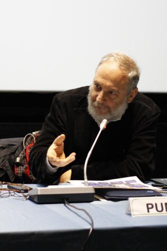 L'apertura dei lavori di sabato mattina con l'intervento di Francesco Puma, Segretario generale dell'Autorità di Bacino del Po, nella sala Pavillon del Mont-Fréty (Courmayeur)