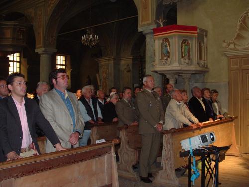 Il pubblico presente durante la proiezione delle immagini della posa