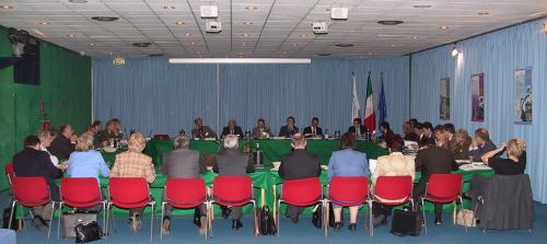 I parlamentari impegnati nell'analisi del ruolo della francofonia nell'ambito dell'allargamento dell'Unione Europea e al futuro delle minoranze linguistiche