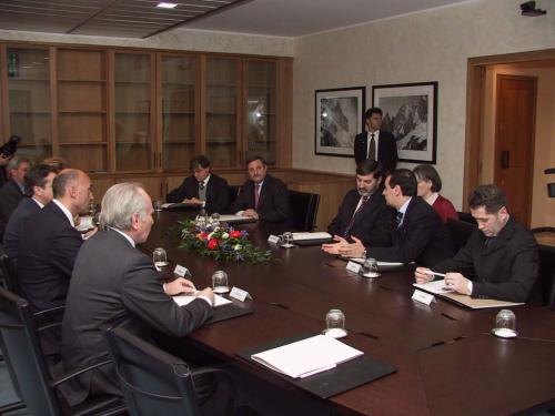 Un momento dell'incontro nella sala delle commissioni consiliari
