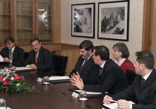Un momento dell'incontro nella sala delle commissioni consiliari