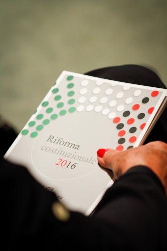 La pubblicazione "Riforma costituzionale 2016: per una comunità informata"