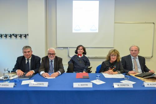 I relatori del primo giorno di lezioni: Paolo Gheda, Vincenzo Ciconte, Alberto Bertin, Manuela Ceretta e Marco Alderighi