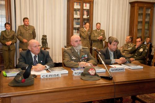 Il Presidente Alberto Cerise, il generale Claudio Rondano e il Sindaco Bruno Giordano