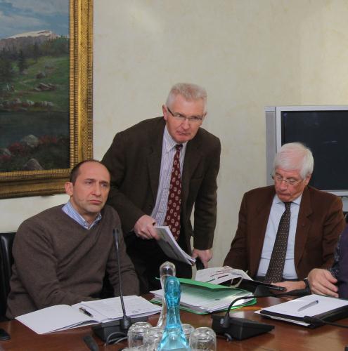 L'Assessore Luca Bianchi insieme ai delegati della società Valeco