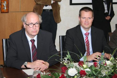 Il Presidente del Conseil d'Etat, Thomas Burgener (a sinistra), e il Presidente del Grand Conseil du Valais, Albert Betrisey (a destra)