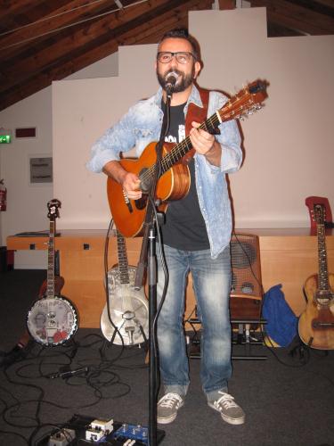 Il chitarrista Francesco Piu